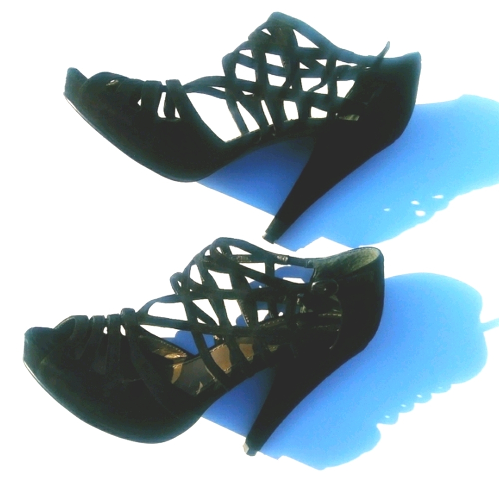 Linea paolo suede heels peep toe